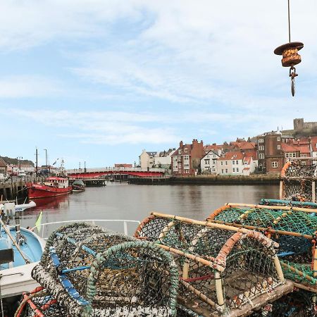The Surfers Bolt Hole Apartment Whitby Exterior foto
