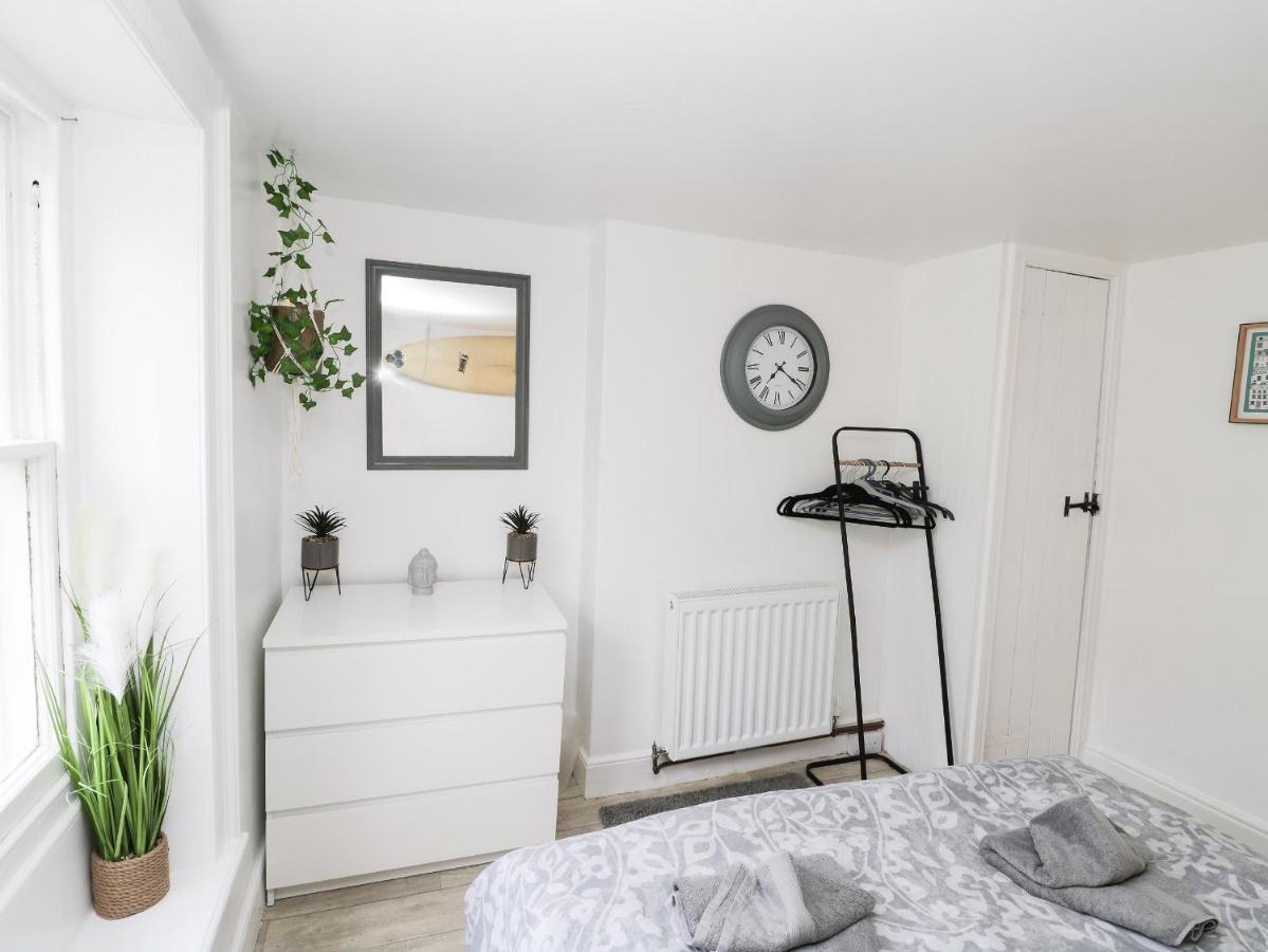The Surfers Bolt Hole Apartment Whitby Exterior foto