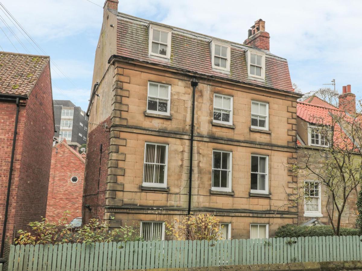 The Surfers Bolt Hole Apartment Whitby Exterior foto