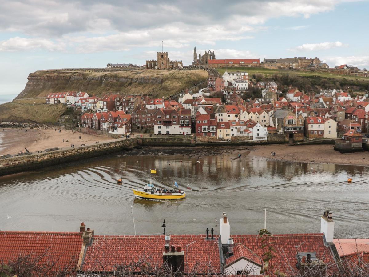 The Surfers Bolt Hole Apartment Whitby Exterior foto